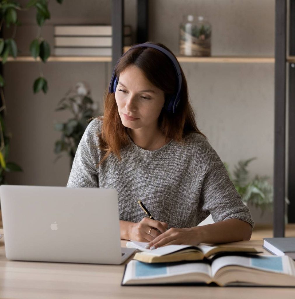 Student completing online PMU theory modules before in-person training